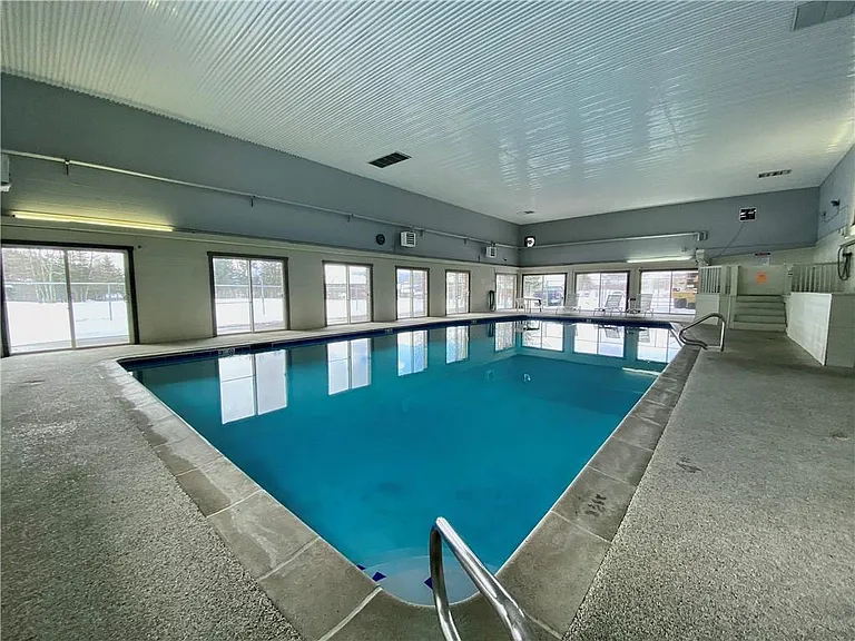 833 Straight Creek Dr #Y — Photo 10