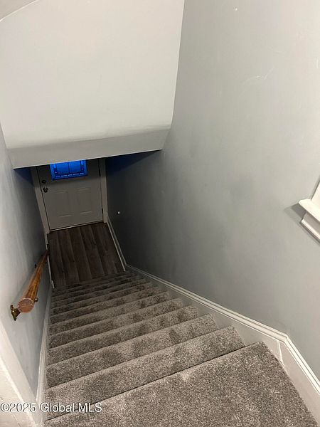 3rd image of 19 Elbert Street