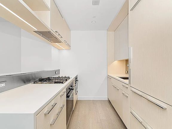 4th image of 252 South St #28F