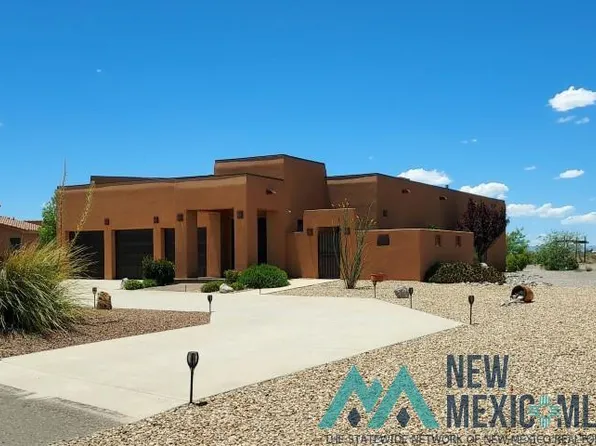 101 Avenue Nido Blvd, Elephant Butte, NM 87935