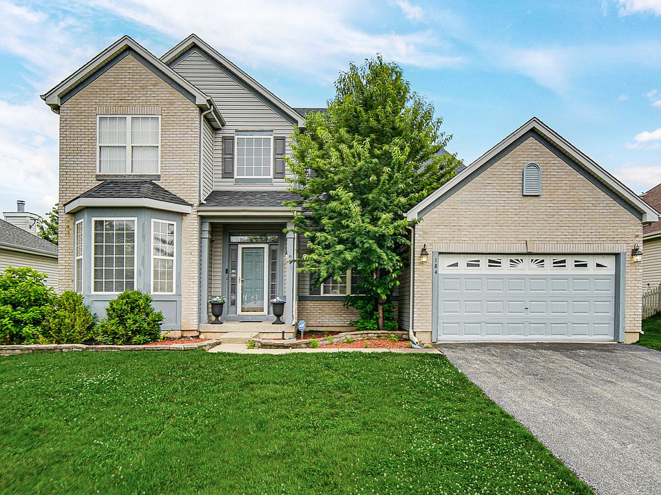 1st image of 184 Fox Bend Cir