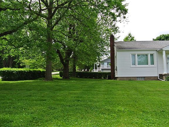 3rd image of 1574 Hilbish Ave