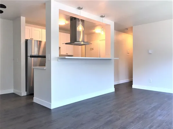 The Harvard on Capitol Hill, 219 Harvard Ave E APT 306, Seattle, WA 98102