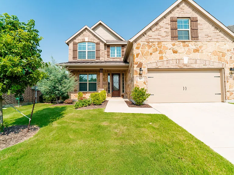 3905 Cozy Pine Dr — Photo 1