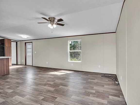 3rd image of 9522 Rock Hill Rd