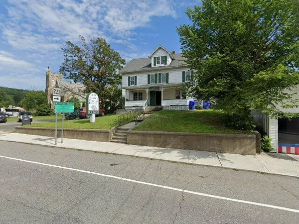 81 E Main St #D, Thomaston, CT 06787