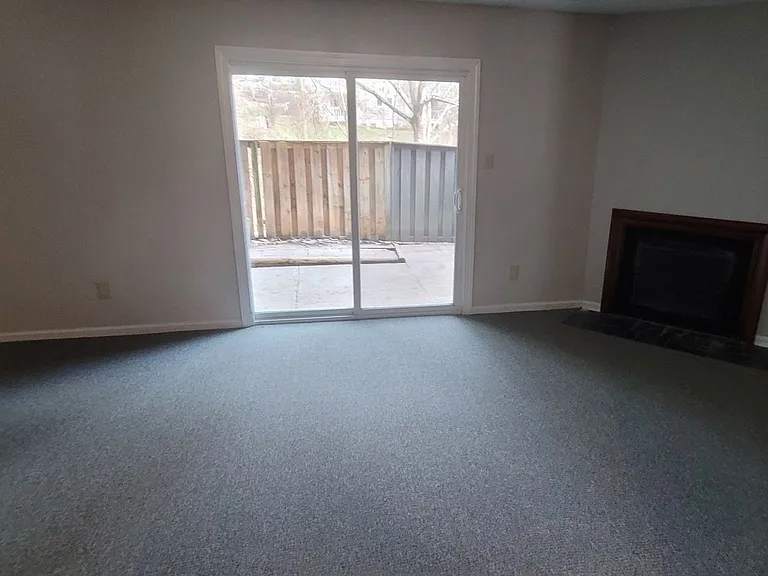 7237 Sandy Creek Dr — Photo 6