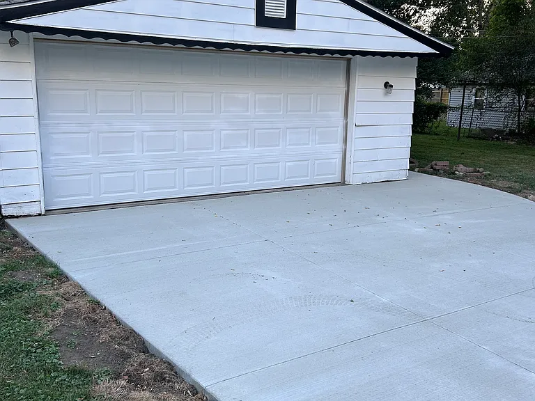 22761 Beechwood Ave — Photo 23
