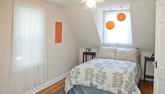 2nd image of 1019 W John St