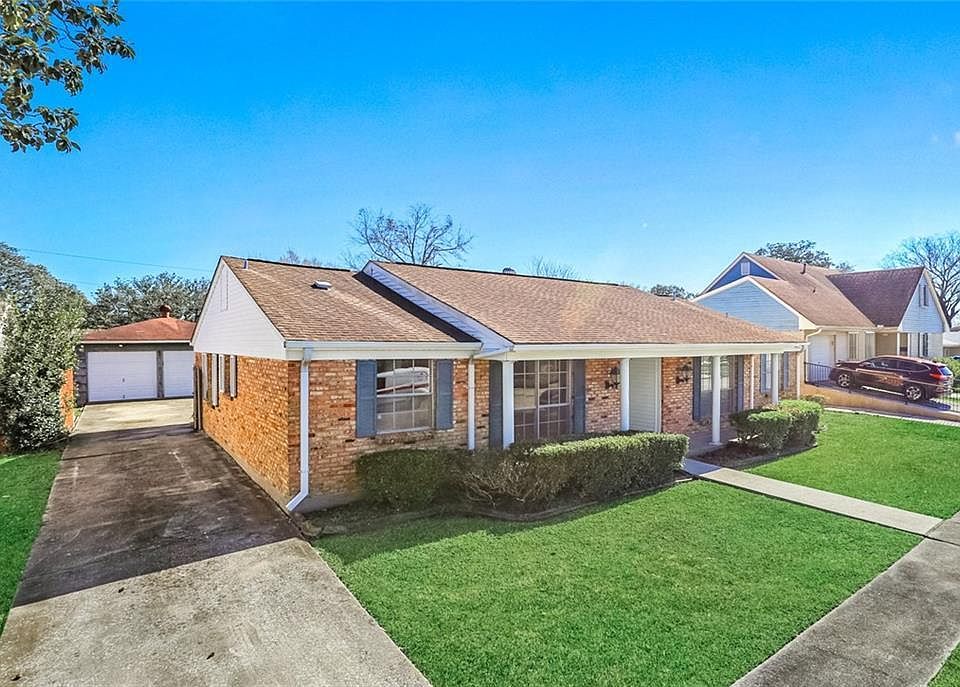 2nd image of 3548 River Oaks Dr