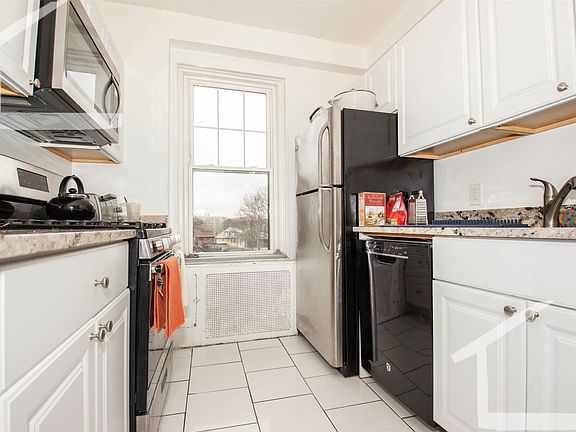 2003 Commonwealth Ave. #10 Boston (Brighton) Unit Photo 6