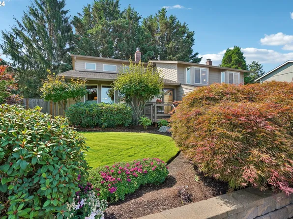 3806 SW 19th St, Gresham, OR 97080