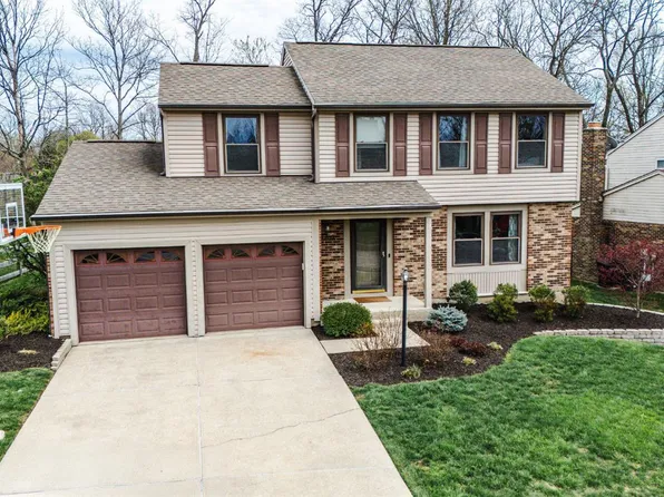 704 Woodvalley Ln, Cincinnati, OH 45238