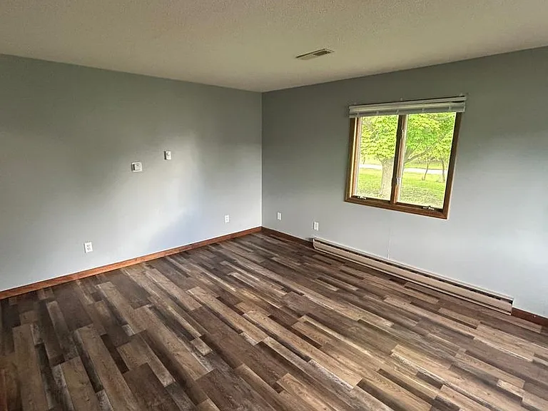 31453 Burt Ct — Photo 8