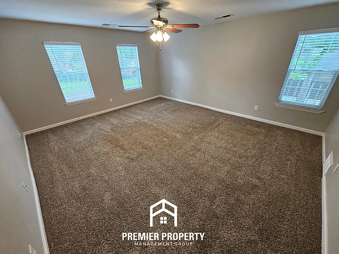 2933 Billy Cross Dr — Photo 10