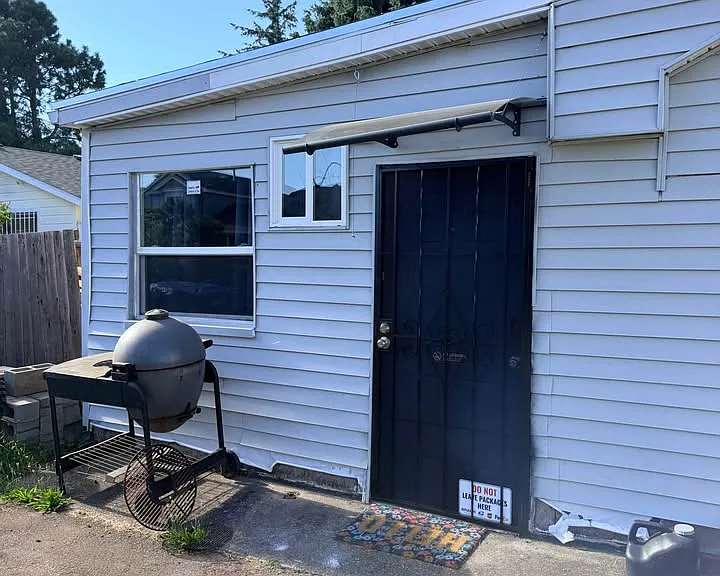 SE 162nd Ave — Photo 11