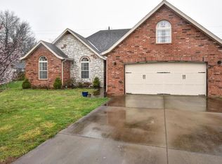 1153 S Elmwood Ave, Springfield, MO 65804