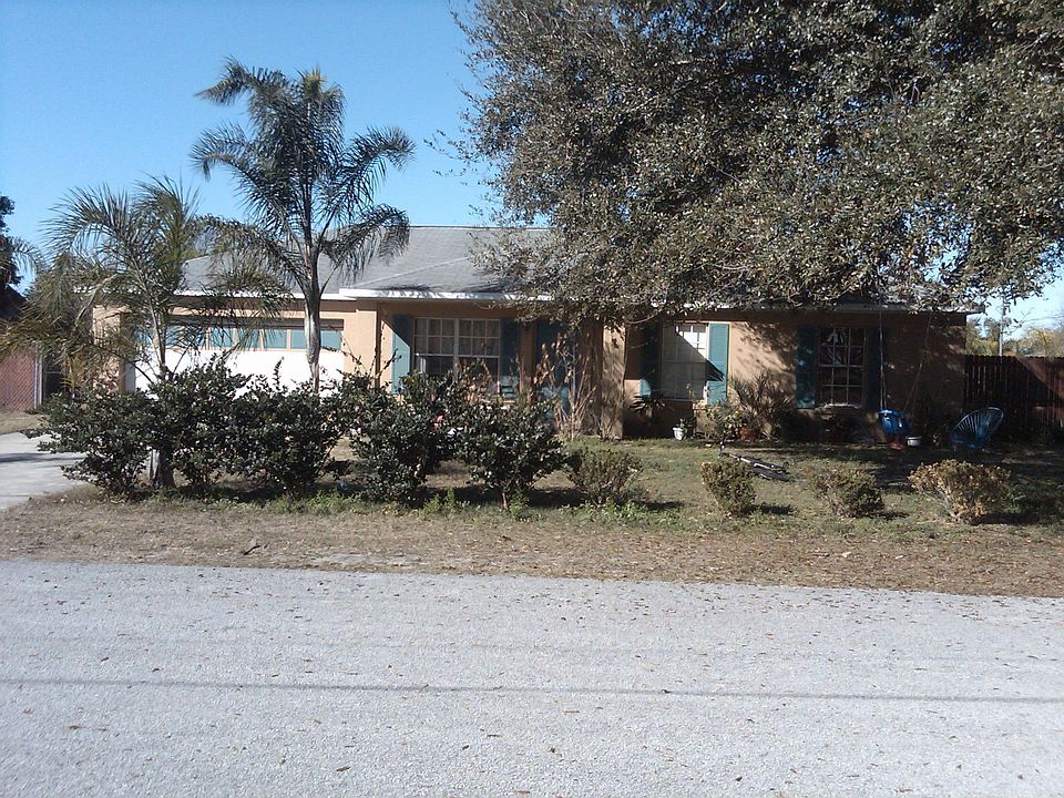 1st image of 14 Lake Jackson Ct
