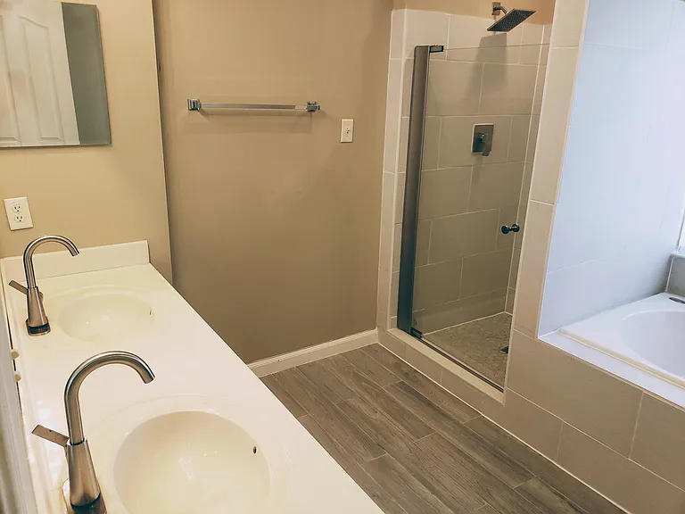 9828 Larson Pl — Photo 8