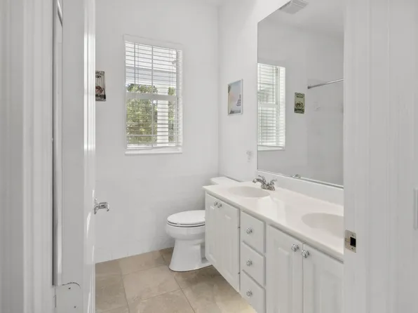 2616 E Community Drive, Jupiter, FL 33458