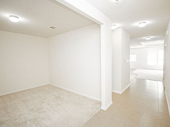 4th image of 20017 Ploughshores Ln