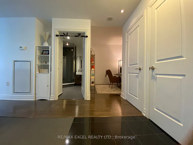 8 The Esplanade #1812 — Photo 20