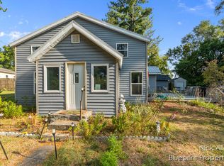 510 W Oakridge St, Greenville, MI 48838