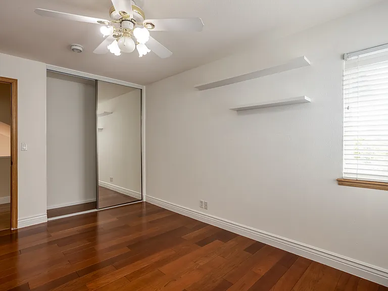 2256 Emerald Hills Cir — Photo 21