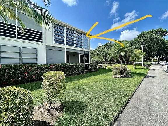 2nd image of 281 Ventnor S #281