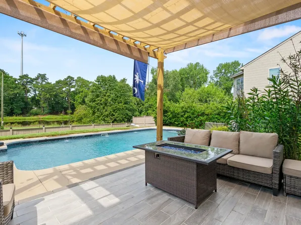 334 Orchard Grove Ln, Lexington, SC 29072