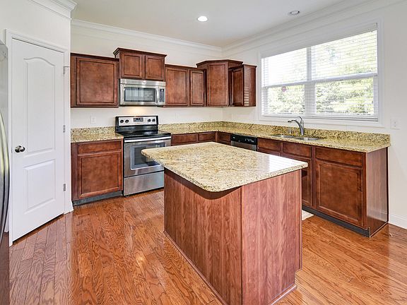 5th image of 7706 Wood Duck Way