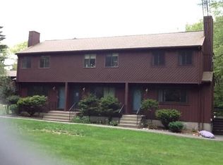 586 Dedham St, Wrentham, MA 02093