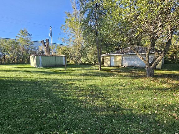 5th image of 5011 River ROAD