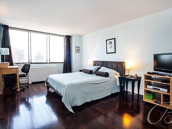 5th image of 300 E 54th St #31BCD