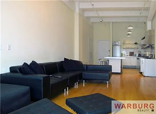 Rented by Warburg | media 16