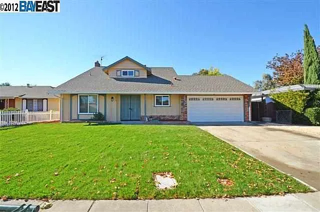 850 Crane Ave photo 1