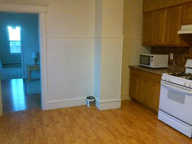32 Belmont Ave #2 — Photo 5