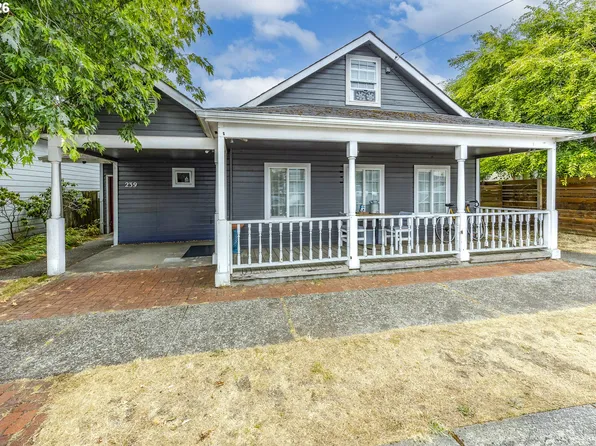 239 Maple St, Florence, OR 97439