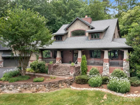 33 Smokemont Dr, Arden, NC 28704