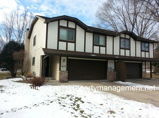 14270 Golf View Dr, Eden Prairie, MN 55346