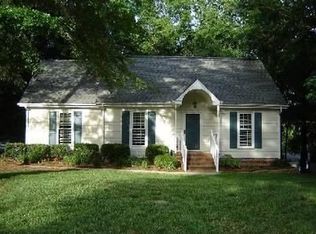 6217 Krandon Dr, Raleigh, NC 27603