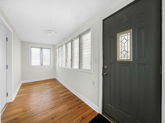 2nd image of 1718 N 40th Ave