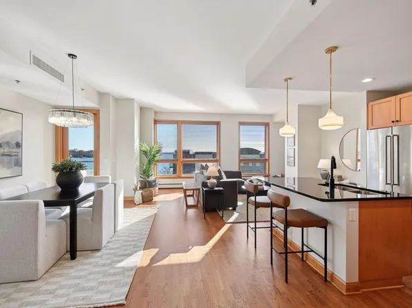 4201 Sunset Dr #N406, Spring Park, MN 55384