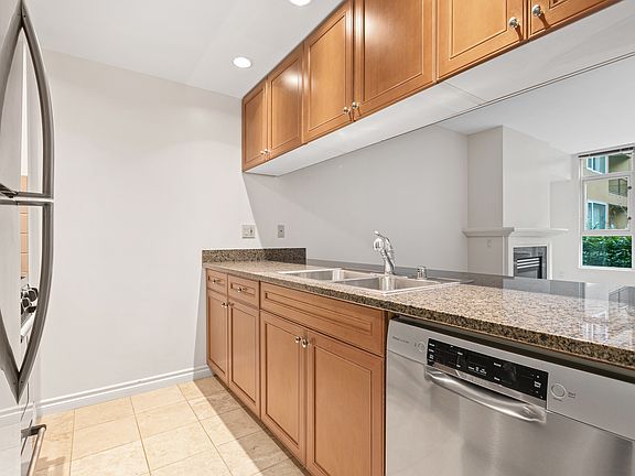 3rd image of 1420 Terry Ave Unit 202
