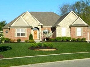 1497 Miami Bluffs Blvd, Hamilton Twp, OH 45039