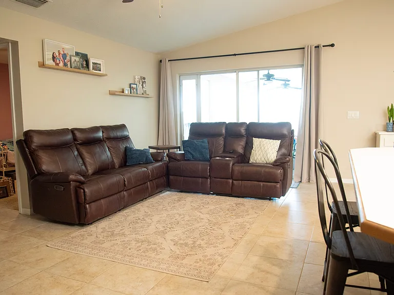 985 Pelican Ln — Photo 23