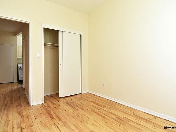 5th image of 315 E 95th St APT 5E
