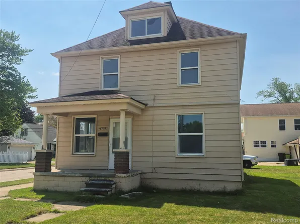 16758 Frazho Rd, Roseville, MI 48066