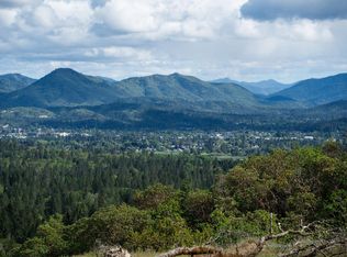 250 Adams Way, Grants Pass, OR 97526