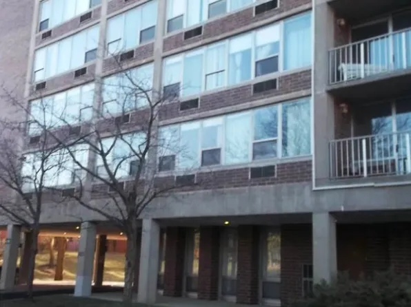 3925 Triumvera Dr #A2d, Glenview, IL 60025